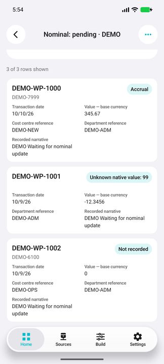 Complete pending-entry card: value, date, recorded account references and narrative; no compulsory account master. — Native Cifru; invented DEMO, not a real Sage installation test.