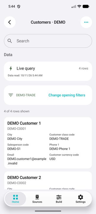 Complete customer card, selected class, live list and search. — Native Cifru DEMO, entirely fictional; not a real ERP connection test.