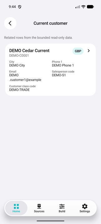 Current customer actually opened from the invoice: complete contact/class card and current GBP currency, separately from invoice USD. — Native Cifru DEMO, entirely fictional; not a real ERP connection test.