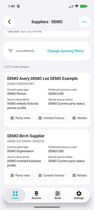 Complete selected business card: current party, external reference, type, stored status and preferred currency. — Native Cifru; wholly fictional DEMO, not a real ERP test.