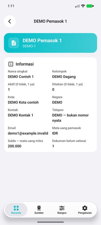 Rincian pemasok: status, kontak dan saldo dalam mata uang mitra — Cifru native; DEMO, seluruh data fiktif. Bukan uji koneksi ke ERP nyata.