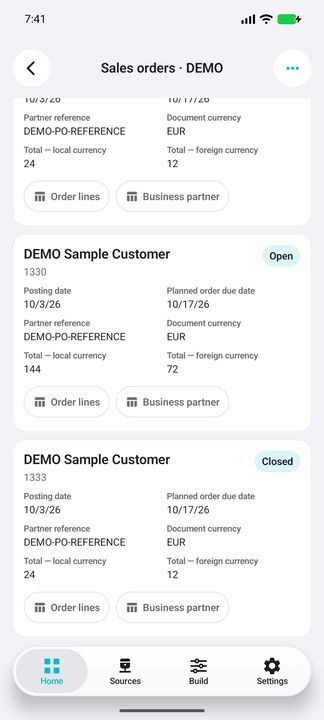 Complete open/closed sales order cards, planned dates, local/foreign totals and subbuttons — Native Cifru; fictional DEMO data, no real SAP connection.