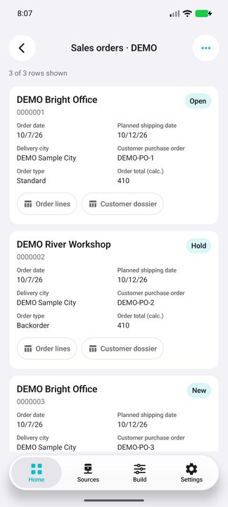 Complete sales-order cards: date, shipping date, customer PO, type, calculated total and both child buttons — Native Cifru DEMO, entirely fictional data; not a real ERP connection test.