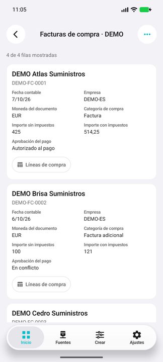 Tarjetas completas de factura y factura adicional: fecha, empresa, moneda, importes y aprobación del pago — Cifru nativo DEMO, datos totalmente ficticios; no es una prueba de conexión ERP real.