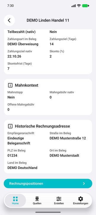 Rechnungsdetails fortgesetzt: vollständige historische Beleganschrift, PLZ als Text, Land und echter Unterbutton zu den Positionen. — Native Cifru-Ansicht; DEMO, vollständig erfundene Daten. Kein Test auf echtem ERP.