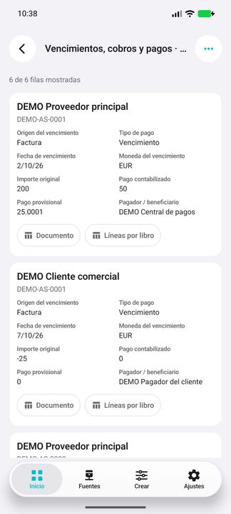 Tarjeta completa: vencimiento, moneda, importe original, pagos contabilizados/provisionales, beneficiario y dos sub-botones. — Cifru nativo DEMO, datos totalmente ficticios; muestra representativa, fichas desplazables. No es prueba ERP real.