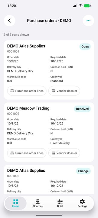 Purchase orders: complete cards with dates, holds, order type and both sub-buttons. — Native Cifru DEMO, entirely fictional data; representative gallery, scrollable dossiers. Not a real Sage connection test.
