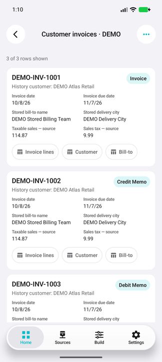 Complete invoice cards and all three readable buttons: Invoice lines, Customer and Bill-to. — Native Cifru DEMO, entirely fictional; representative gallery, scrollable dossiers. Not a real Sage connection test.