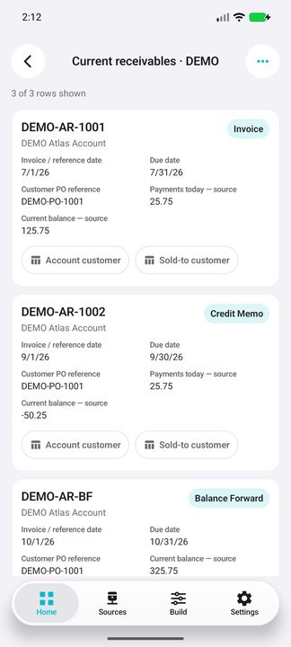 Complete current-item invoice and credit cards, native balances and two independent customer buttons. — Native Cifru DEMO, entirely fictional; representative scrollable dossiers. Not a real Sage connection test.